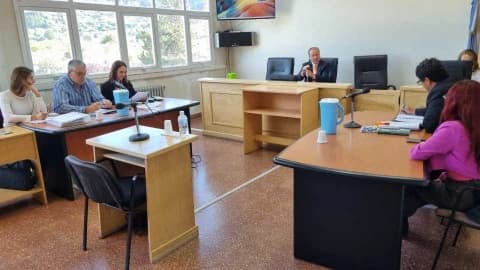 Robo a la distribuidora de bebidas: Fiscalía pidió condena y la defensa la absolución