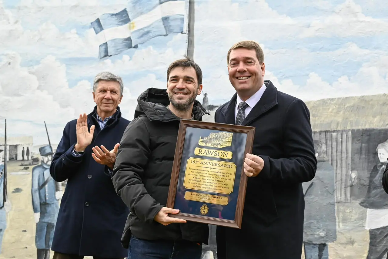 Anuncios de obras en los 161° años de Rawson
