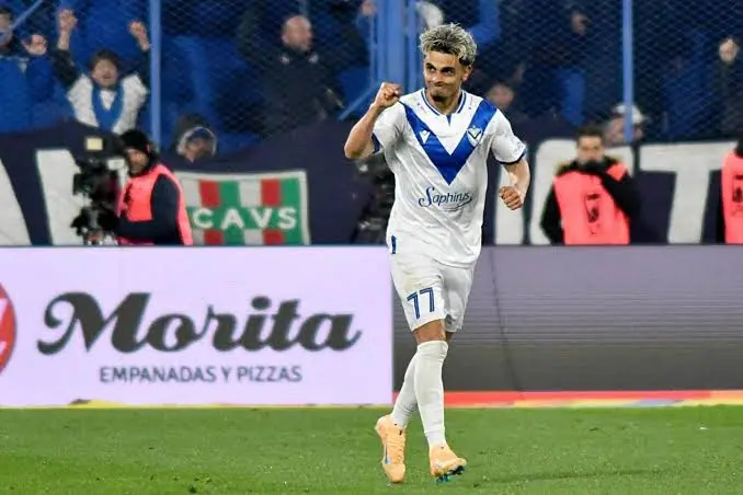 Vélez derrotó a Estudiantes de La Plata y la Zona A quedó con tres punteros