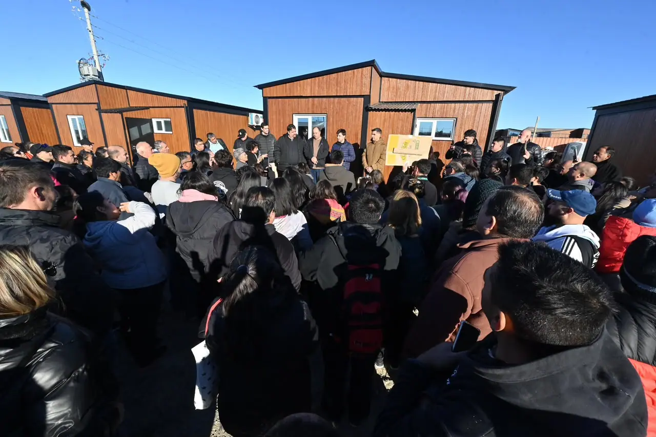 Provincia proyecta otras 50 viviendas para familias damnificadas por el cerro Hermitte