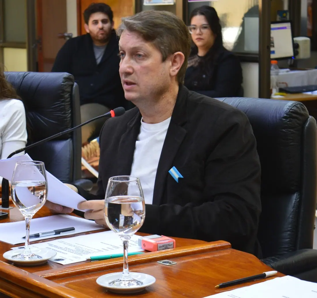 Monti pidió que Camuzzi retome la atención personalizada de los usuarios en las oficinas de Rawson