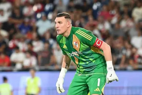 River oficializó la salida de Franco Armani
