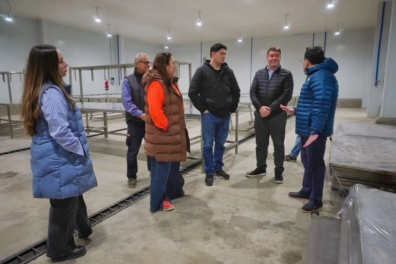 Abre nueva planta pesquera en Rawson
