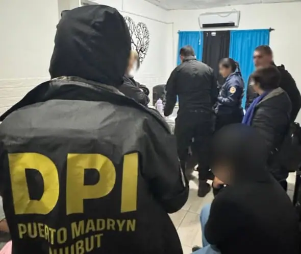 La Policía del Chubut realizó allanamientos en Puerto Madryn por amenazas en redes sociales