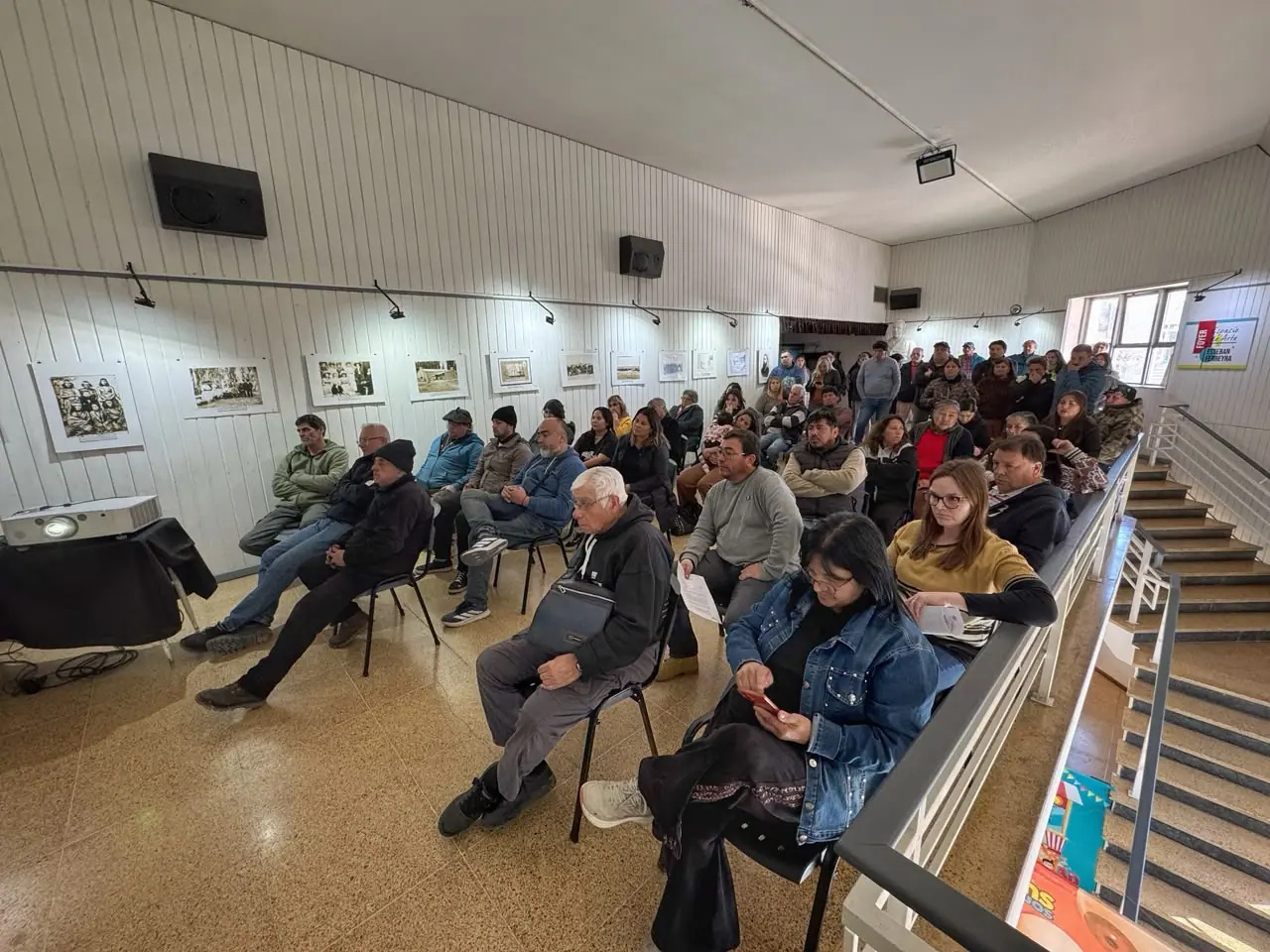 Funcionarios municipales se reunieron con vecinos del Ex IAC por el gas