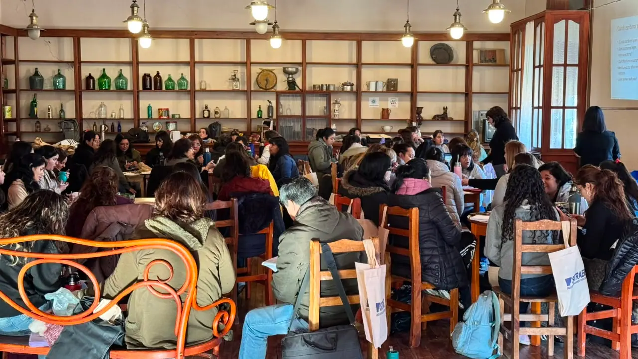 El SITRAED capacitará en septiembre a más de 350 Docentes chubutenses