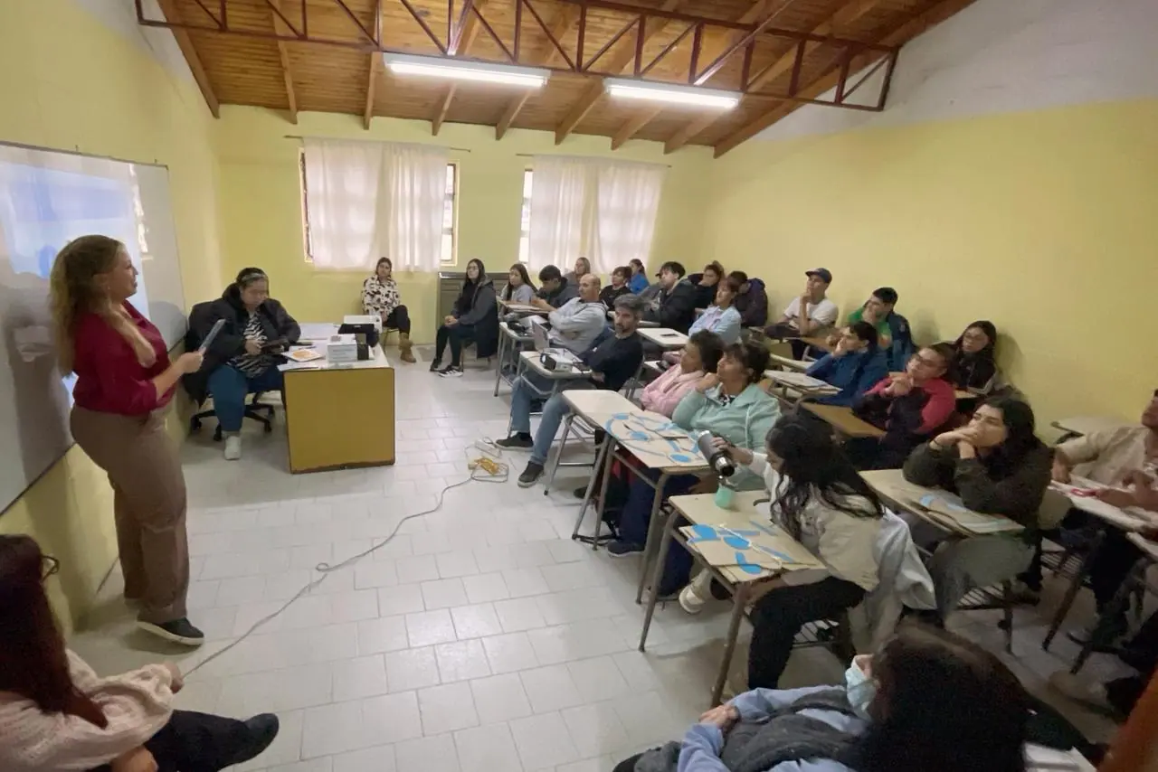 Continúan las charlas sobre buenos tratos y sensibilización sobre la discapacidad