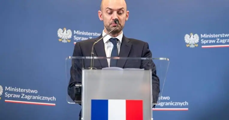 Francia acusa a Irán de intimidar y retener a dos diplomáticos de su embajada en Teherán