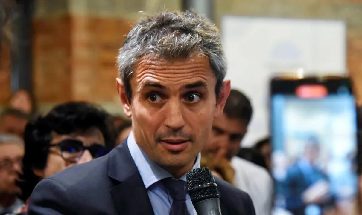 Menem confirmó que Adorni irá a Diputados el 29 de abril