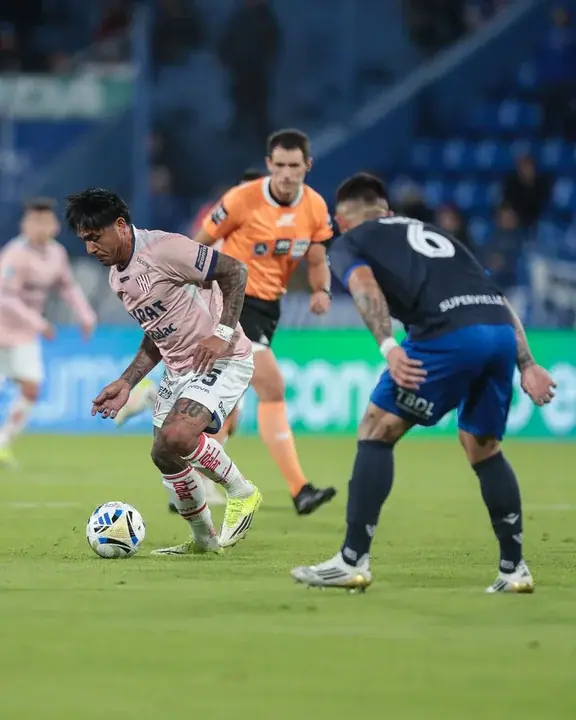 Vélez empató con Unión y desperdició la chance de ser líder de la Zona A