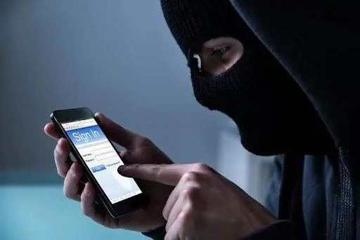 La estafaron por teléfono, le vaciaron la cuenta y el banco tuvo que devolverle el dinero