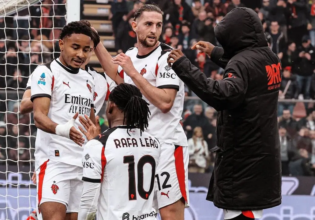 Milan despidió a su entrenador tras quedarse sin Champions