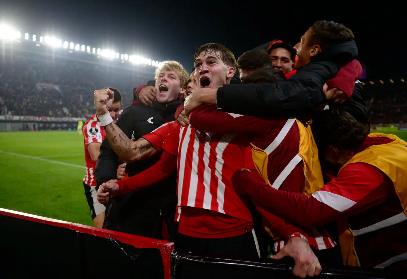 Estudiantes le ganó 1-0 a Independiente Medellín sobre la hora y clasificó a octavos de la Copa Libertadores