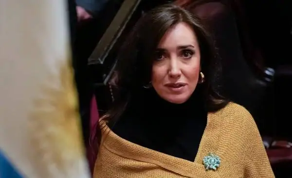 Victoria Villarruel respaldó el reclamo salarial y pidió "retribución acorde" para los docentes