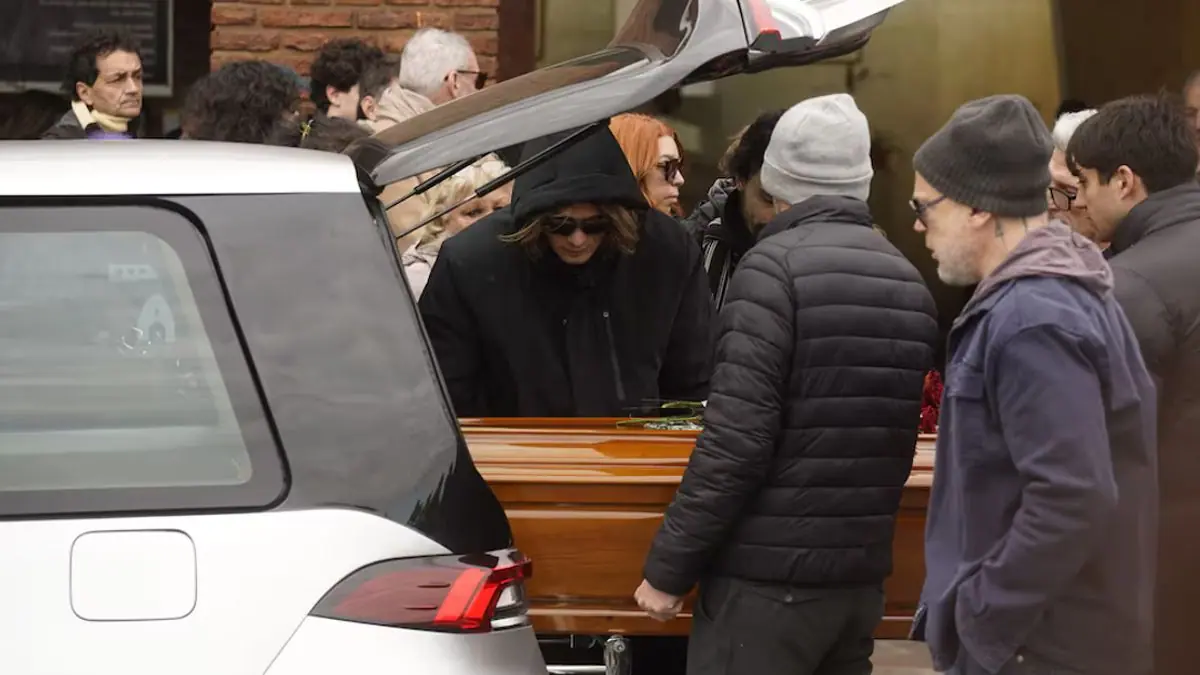 El doloroso último adiós a Ernestina Pais en el Cementerio de la Chacarita