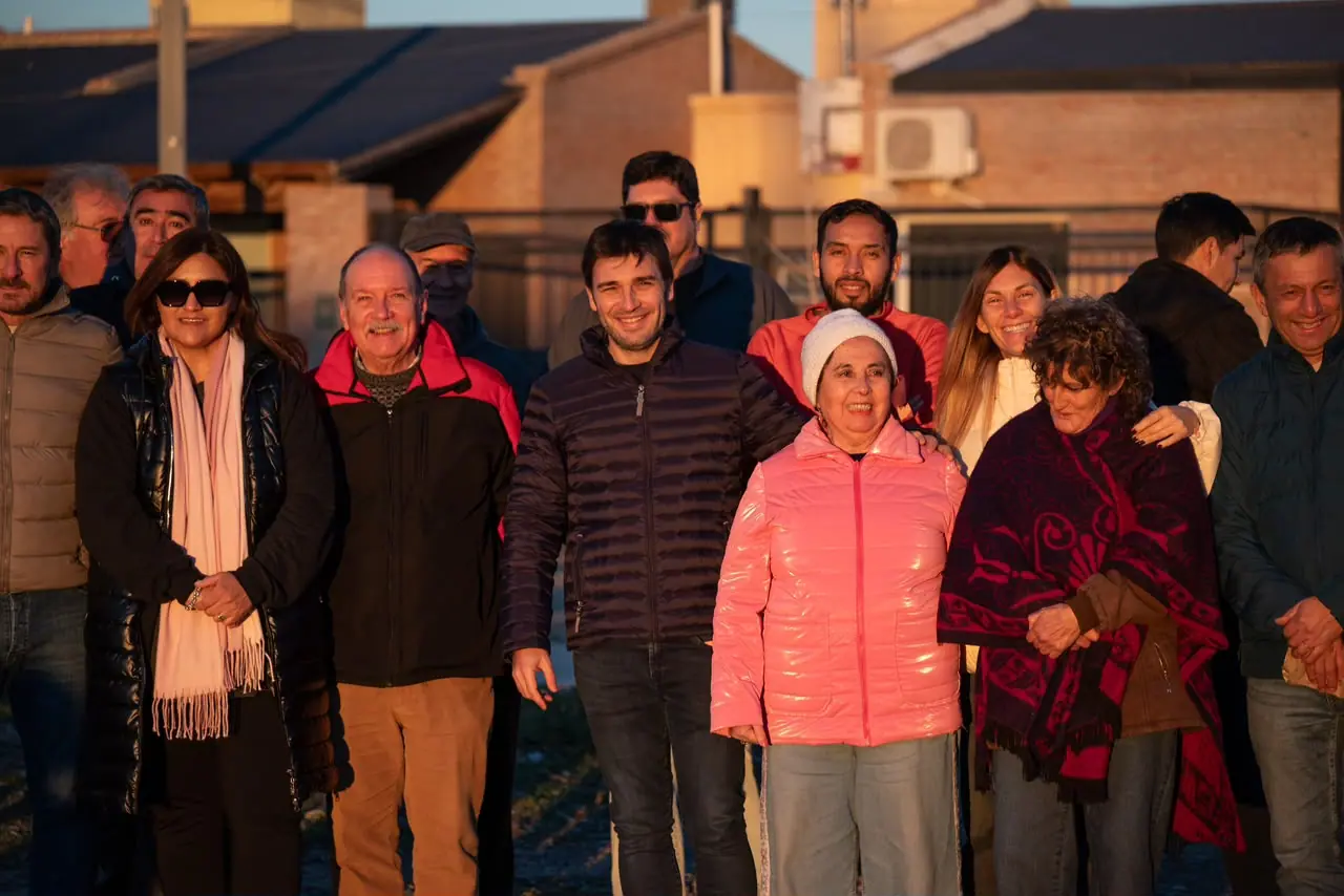 Torres y Merino pusieron en marcha un plan de recuperación del espacio público con una nueva obra en Trelew