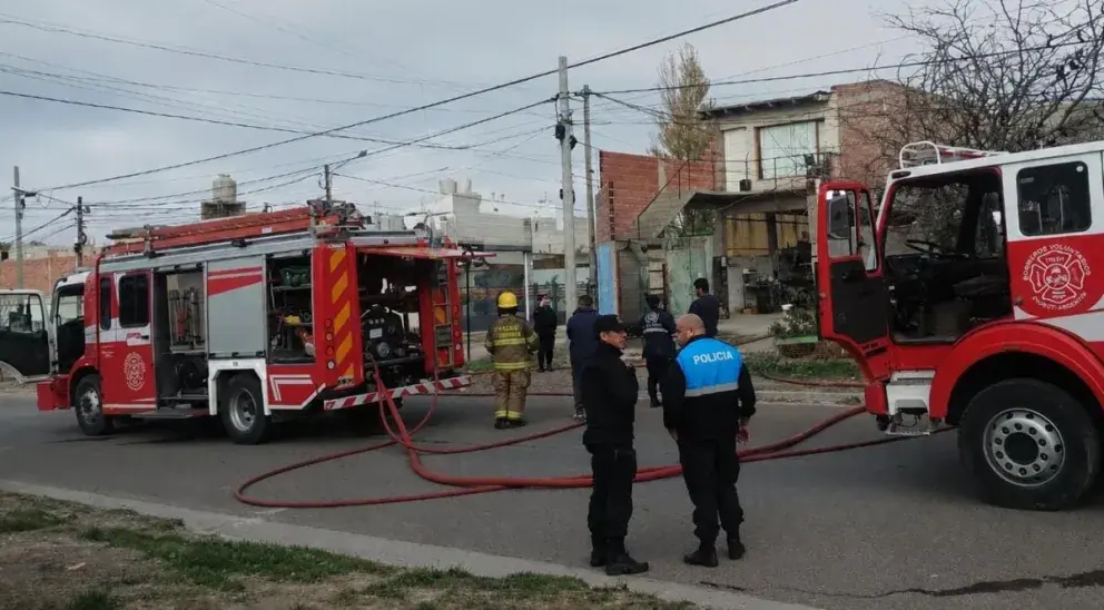 Madryn: Investigan amenazas con arma a remisera y un incendio intencional ocurrido en la misma vivienda