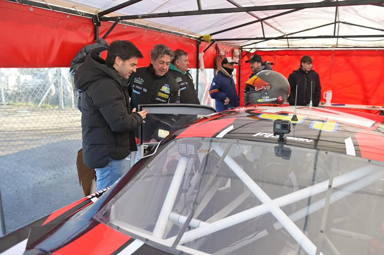 Torres destacó el presente del automovilismo chubutense