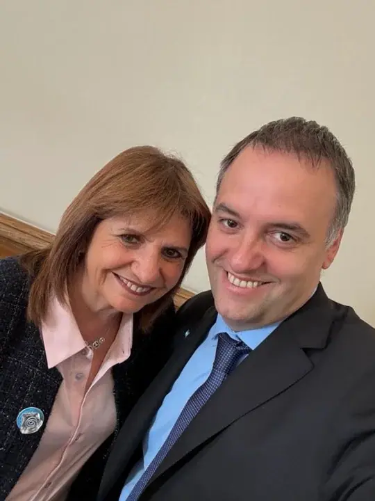 Bullrich adelantó la presentación de su declaración jurada en medio de la investigación a Adorni