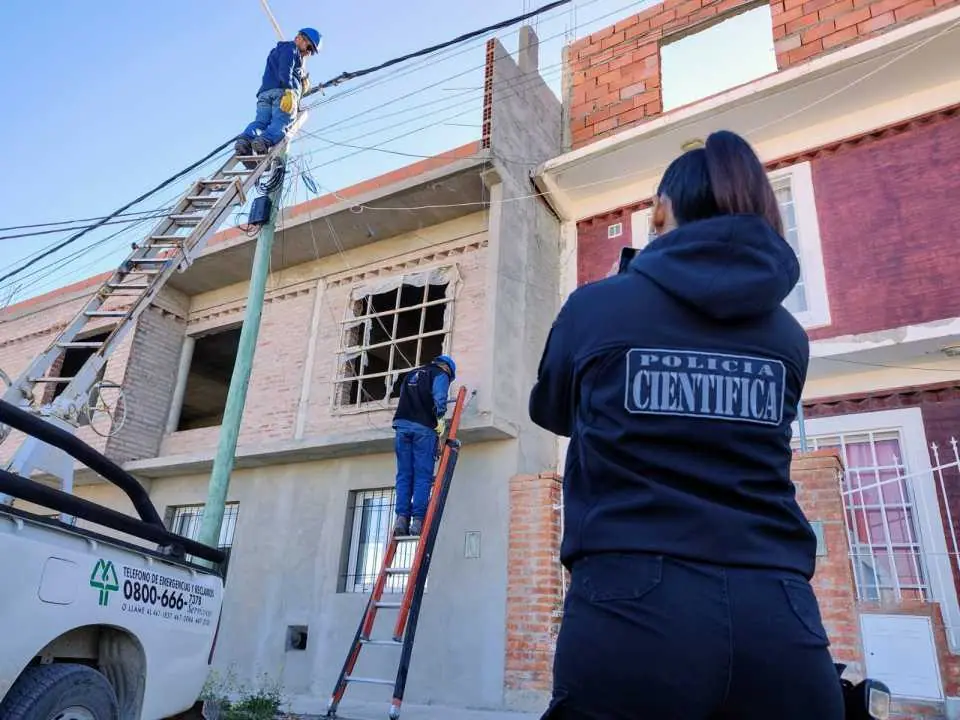 Cobraba por instalar cable clandestino en Madryn