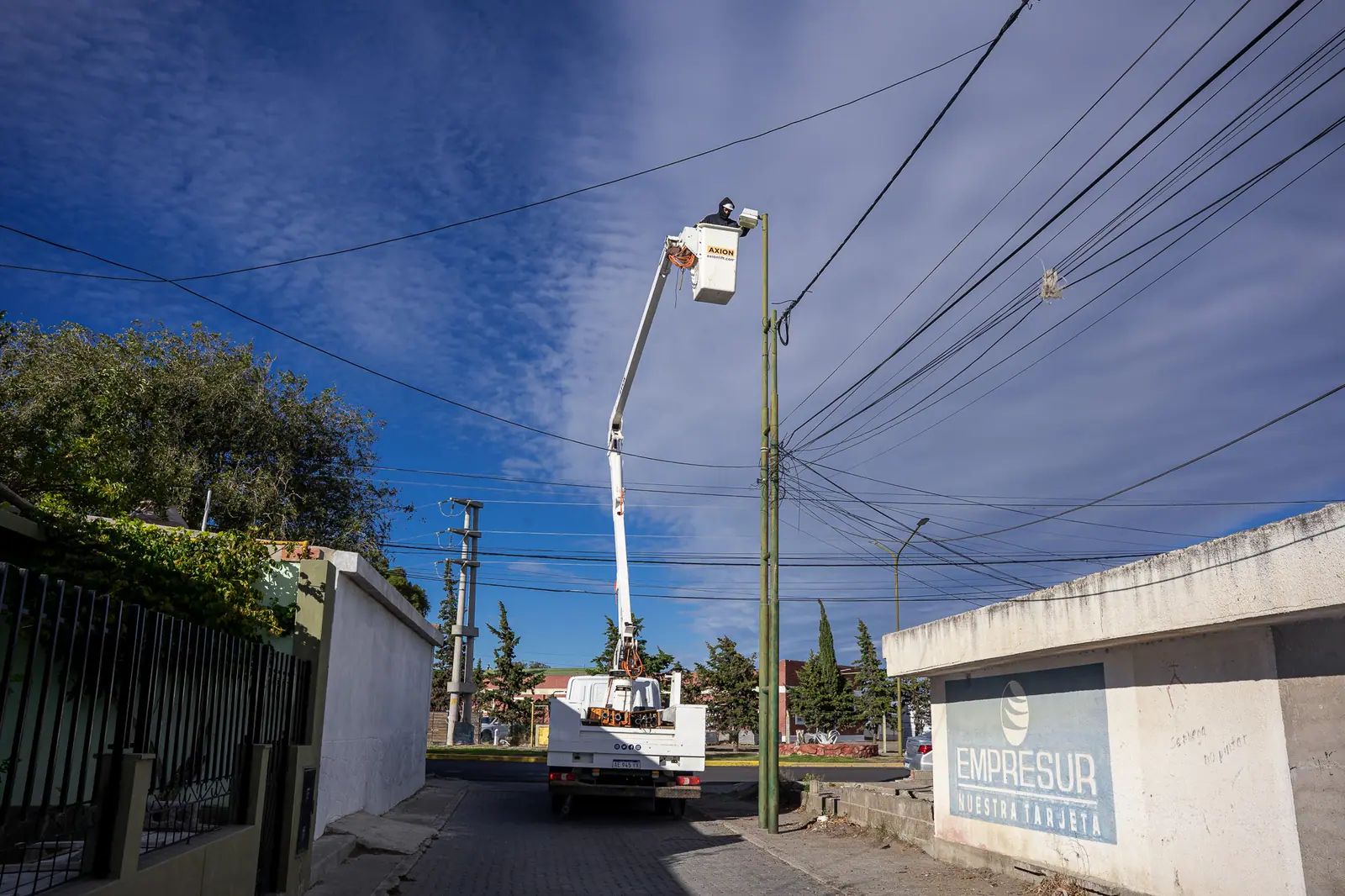 Se renuevan las luminarias del histórico barrio Hunt