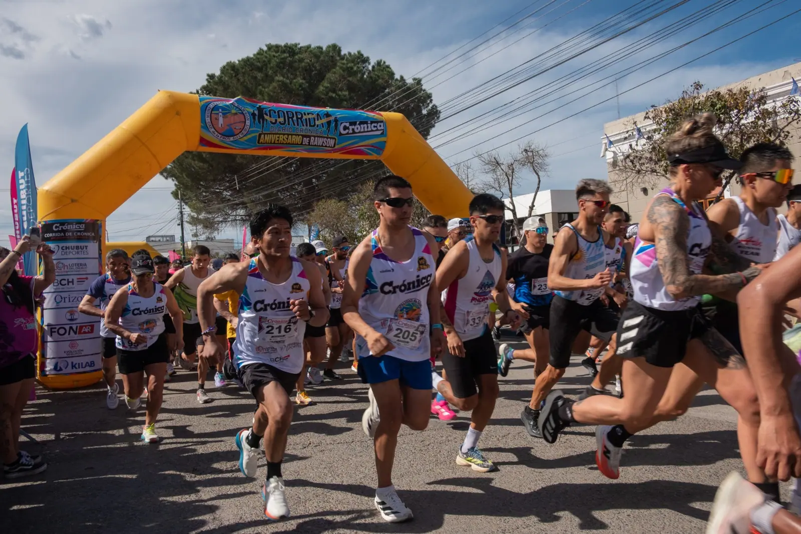 Más de 200 competidores participaron de la Corrida del Diario Crónica
