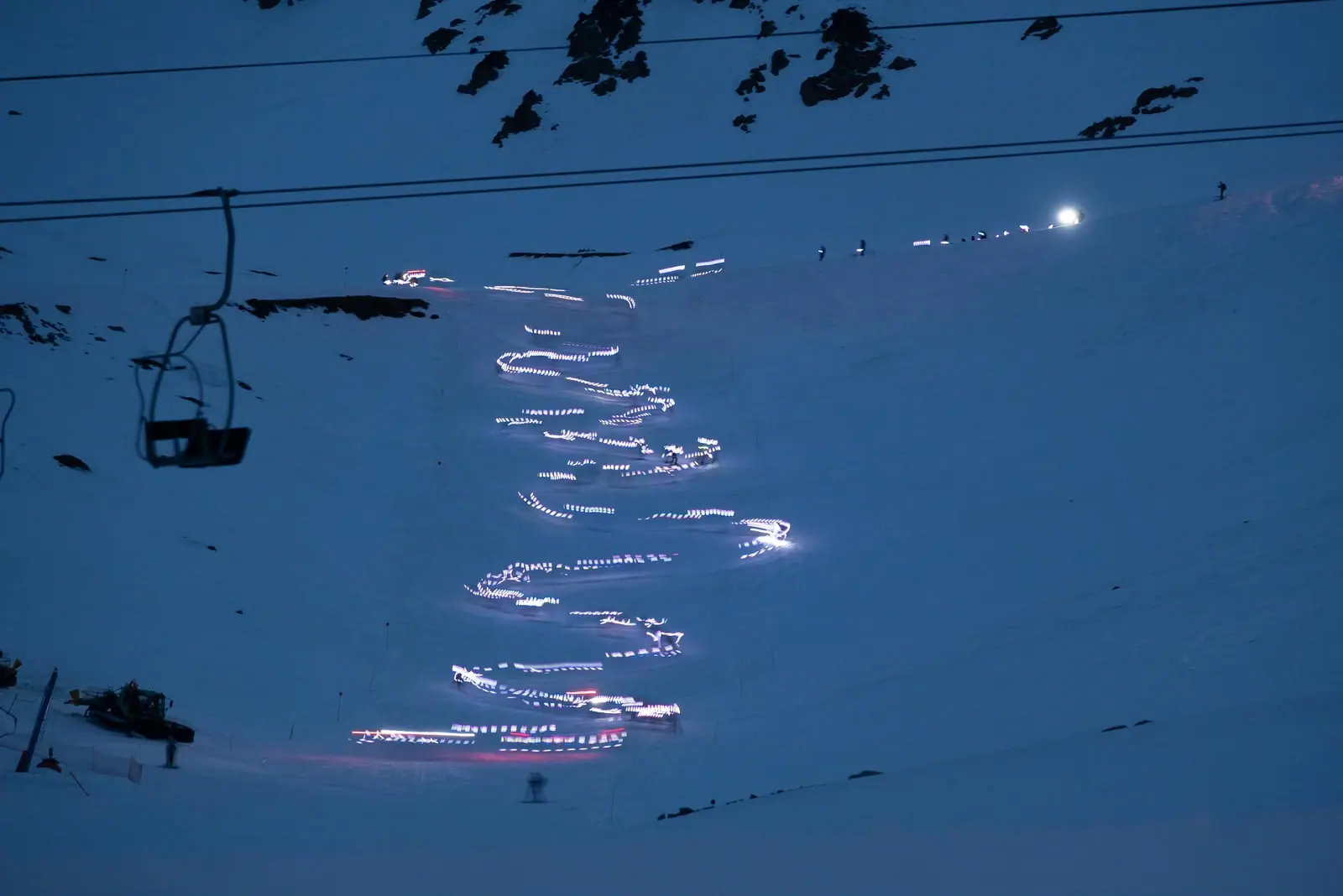 La Hoya vivió una noche especial con otra edición de la Bajada de Luces