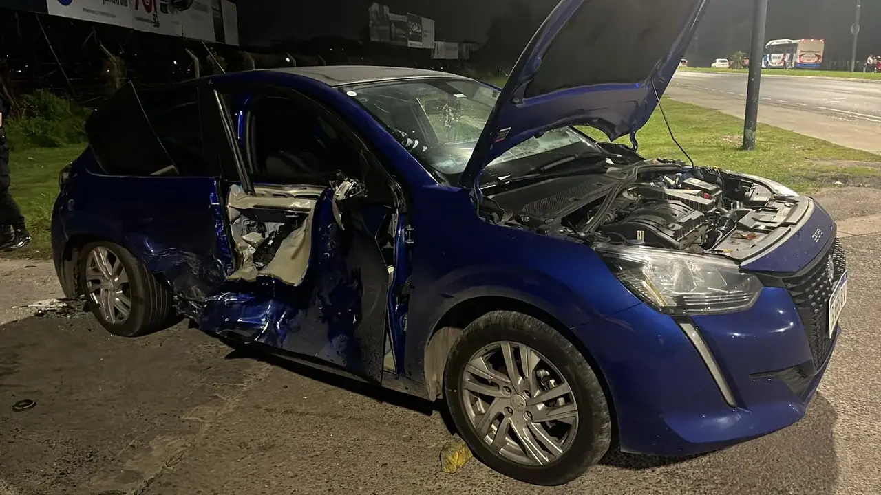 Un motociclista murió tras chocar con un auto en La Plata