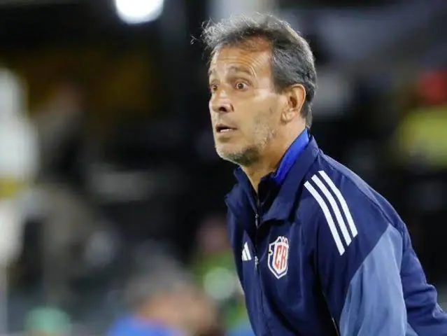 Fernando “Bocha” Batista fue despedido como entrenador de Costa Rica