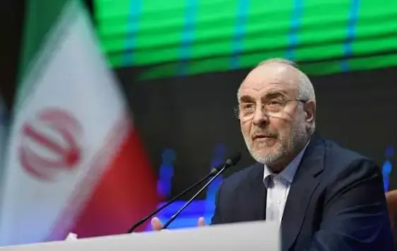 "Diplomacia teatral en bucle": el presidente del Parlamento iraní se burla de Trump