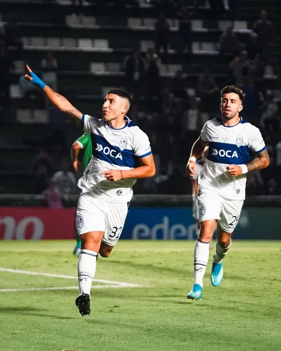 Gimnasia LP goleó a Camioneros y se metió en 16avos de la Copa Argentina