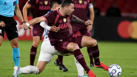 Lanús perdió con Liga de Quito y quedó sin chances de clasificar en la Copa Libertadores