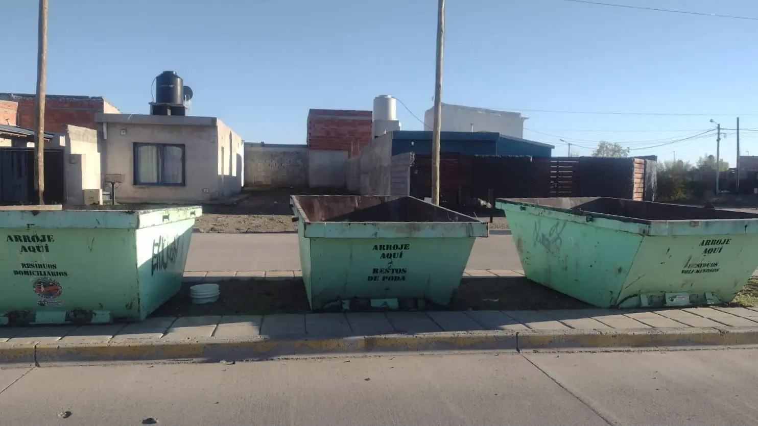 "Eco Capital" llevó los volquetes al Área 16