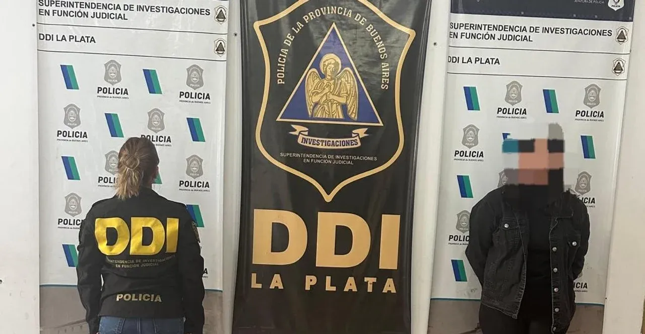 Detuvieron a una mujer en La Plata por estafa y ejercicio ilegal de la abogacía