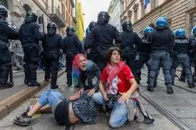 Francia después de los disturbios: 2.400 detenidos, casi mil policías heridos y ciudades devastadas