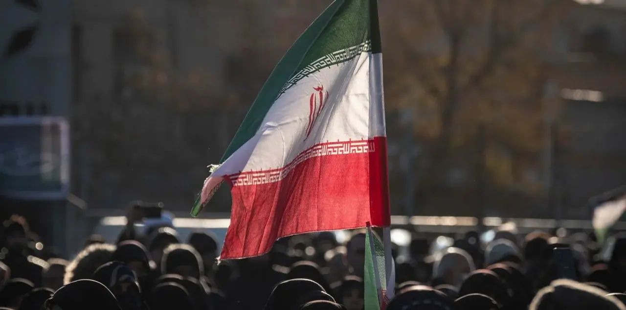 Irán afirmó que EE. UU. atacó buques iraníes y zonas civiles