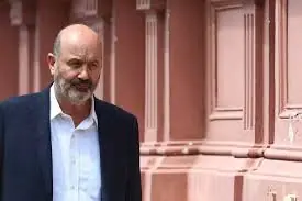 Sturzenegger defendió en el Senado la modernización societaria para atraer empresas digitales
